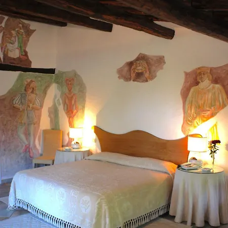 Hotel Clementina