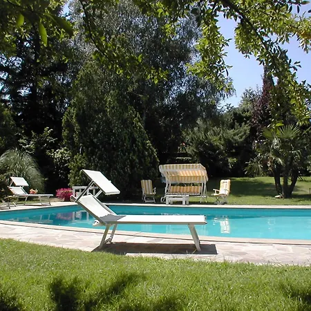 Clementina Hotel 4*
