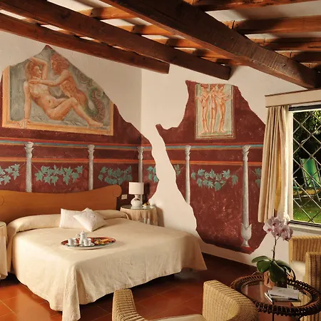Clementina Hotel 4*