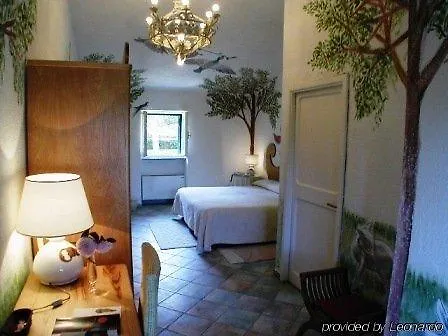 Clementina Hotel